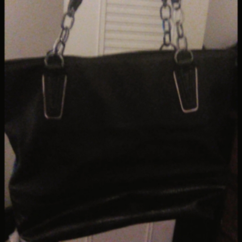 Simply vera vera wang shoulder bag